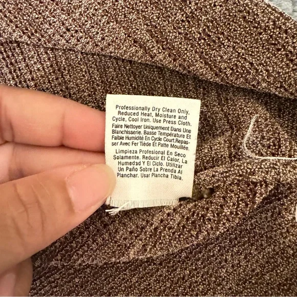 DKN Transfer Rib Women's V-Neck Brown Sweater Size M - Picture 11 of 12